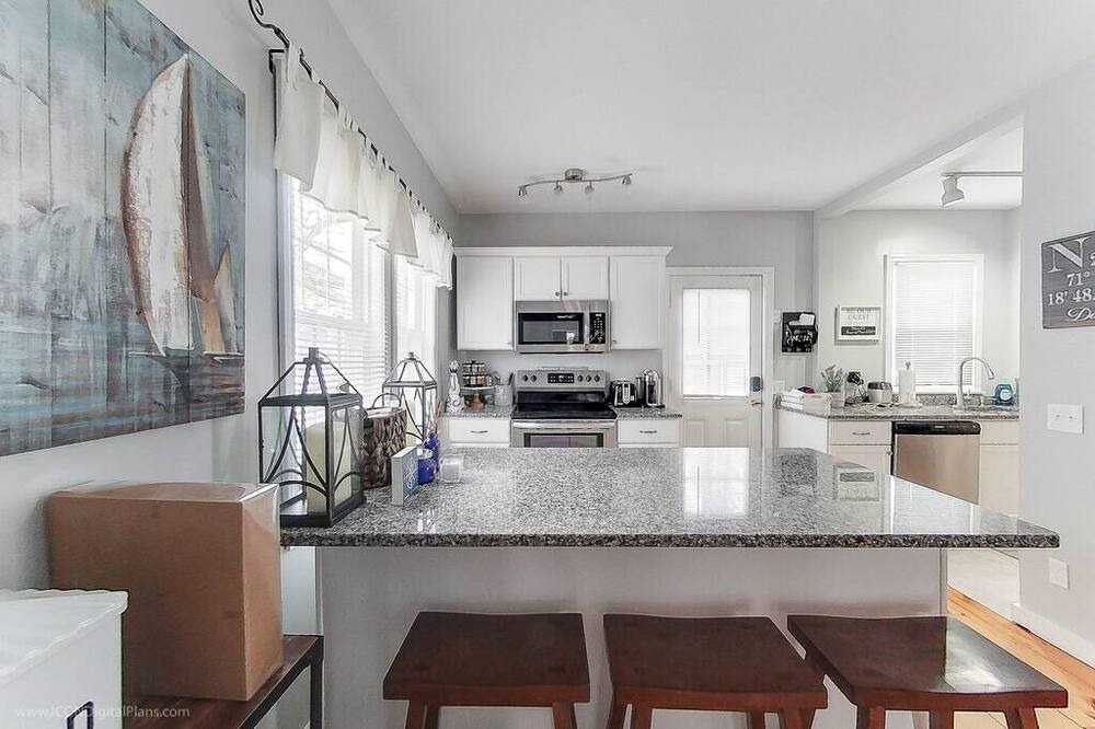 Photo of Kitchen in Yachting Village