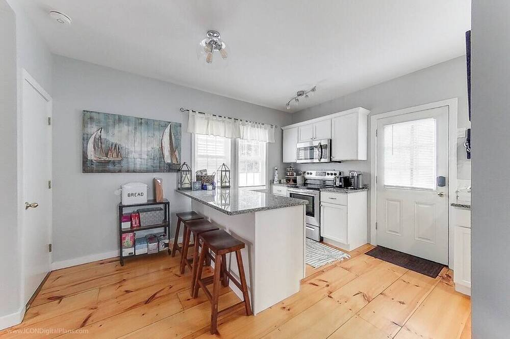 Photo of Kitchen in Yachting Village