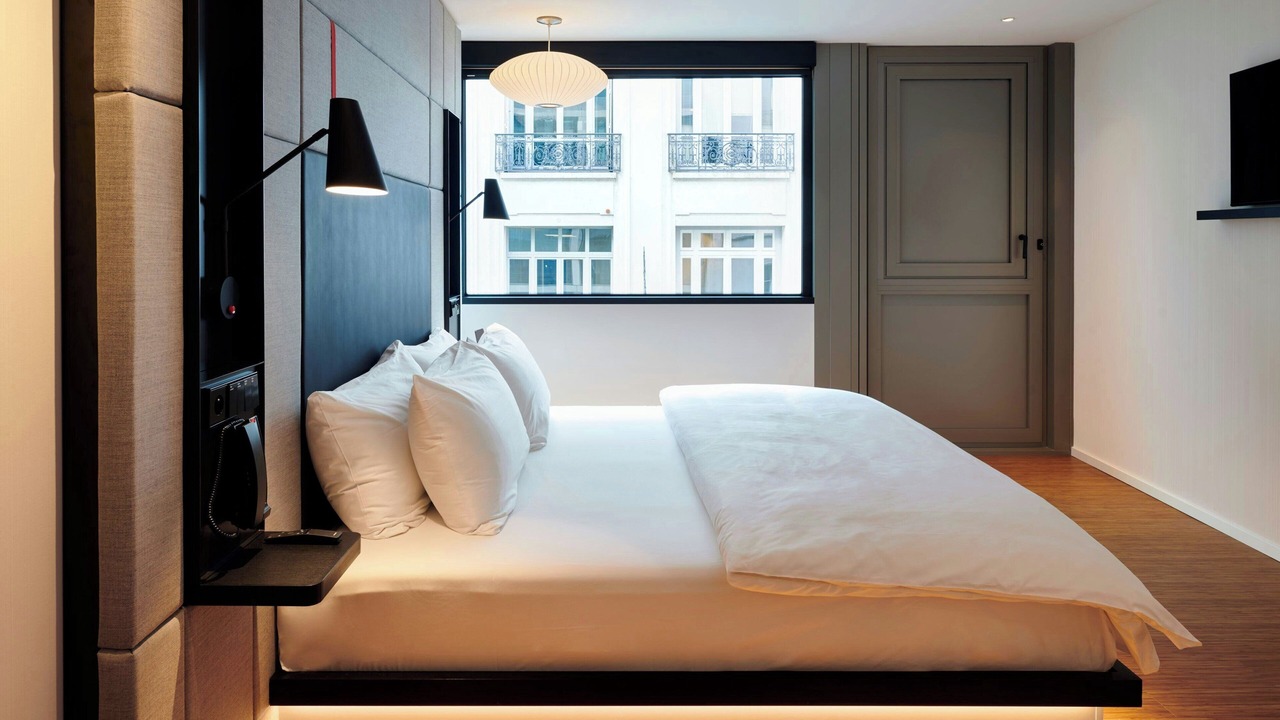 Photo of Bedroom in 2nd Arrondissement