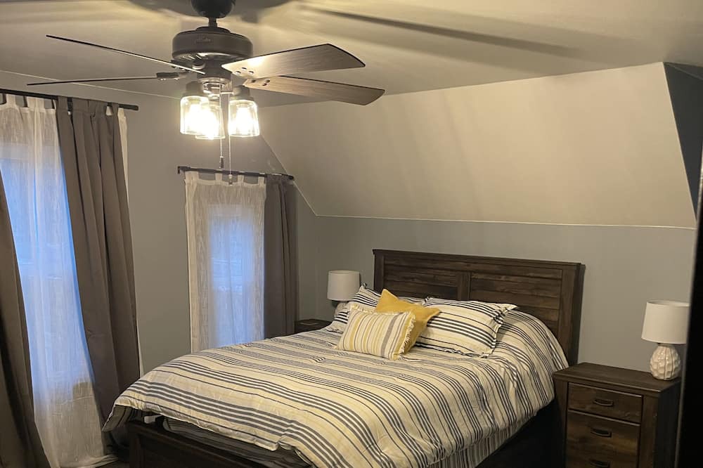 Photo of Bedroom in Prairie Du Chien
