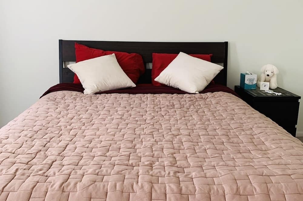 Photo of Bedroom in Aspen Hill