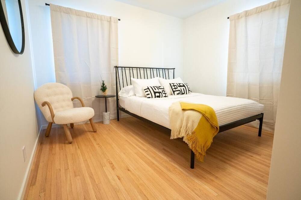 Photo of Bedroom in Sutter