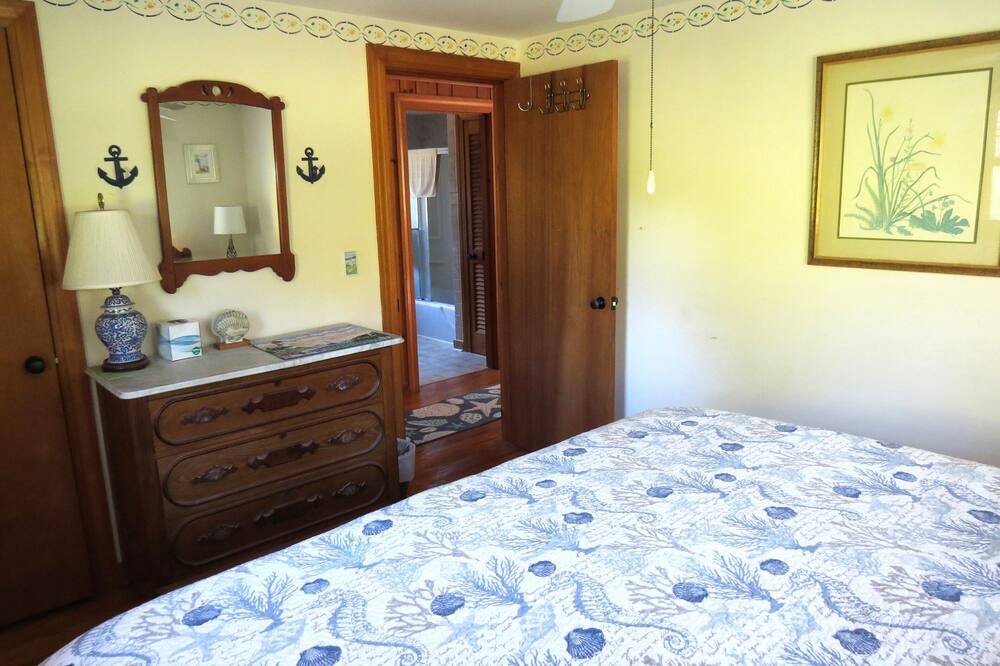 Photo of Bedroom in East Orleans