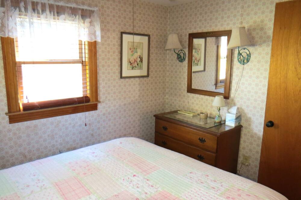 Photo of Bedroom in East Orleans