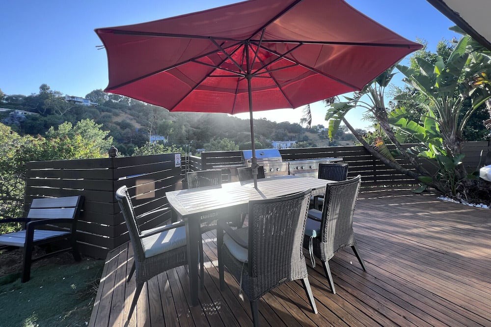 Photo of Others in Hollywood Hills