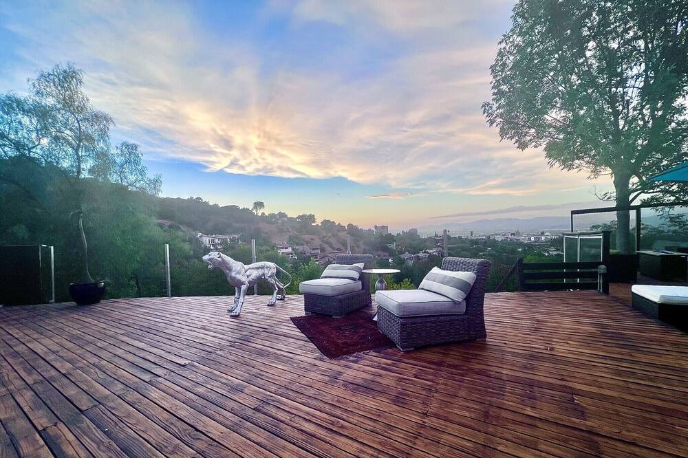 Photo of Others in Hollywood Hills