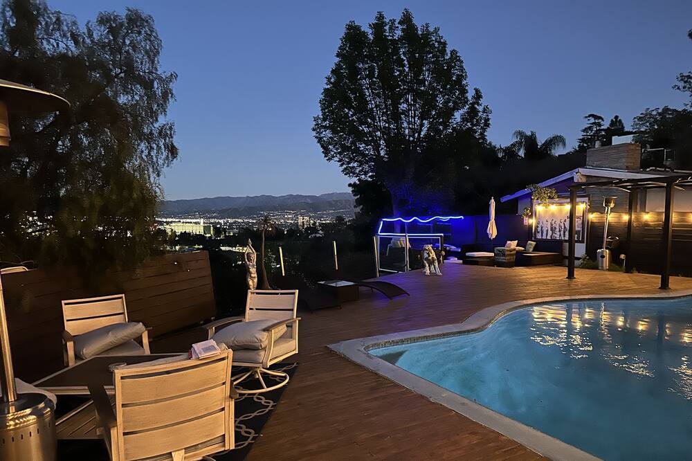 Photo of Outdoor in Hollywood Hills