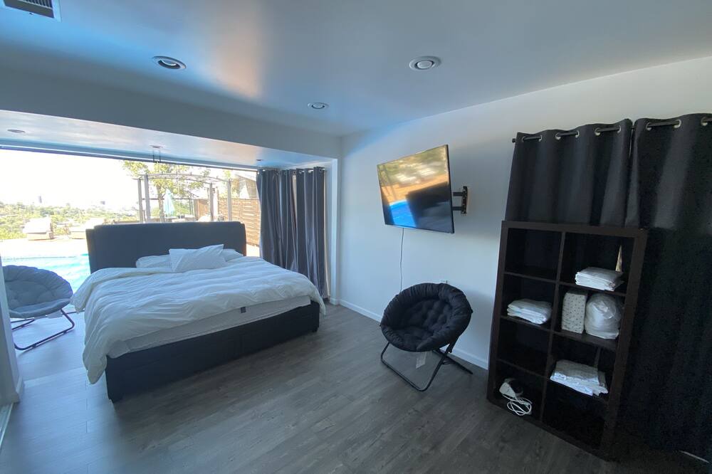 Photo of Bedroom in Hollywood Hills