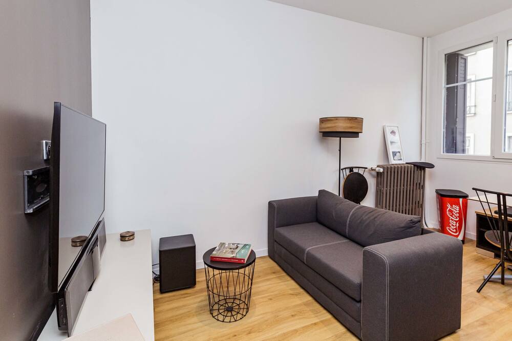 Photo of Livingroom in Vanves