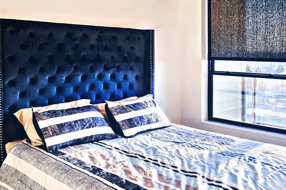 Photo of Bedroom in Columbia Heights