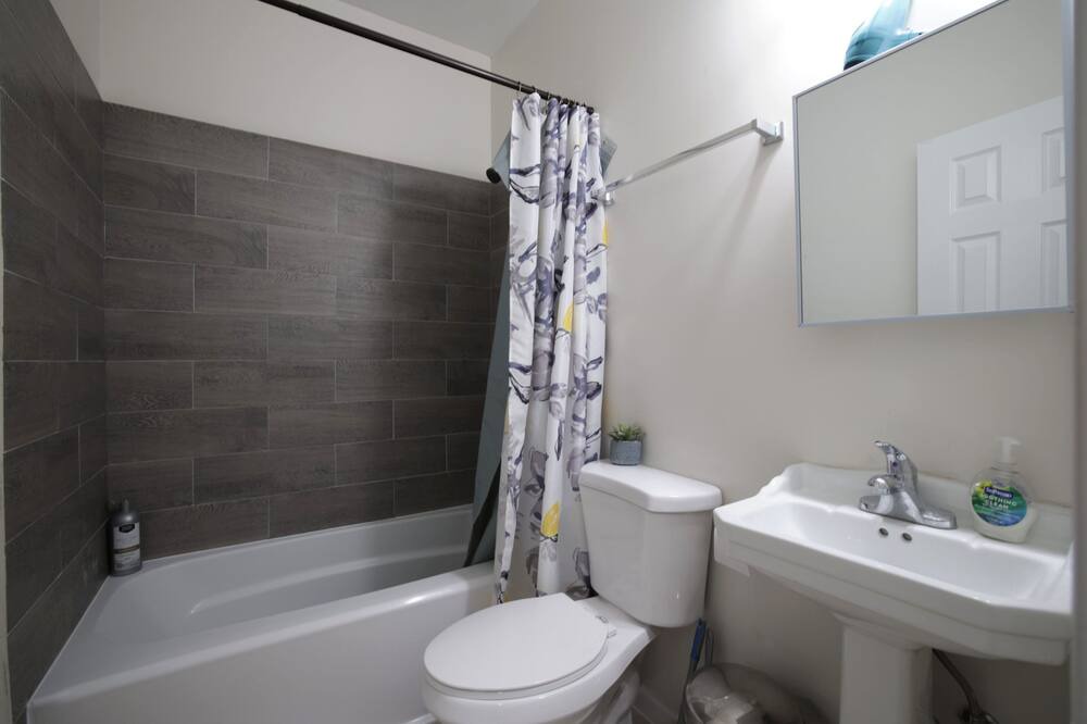 Photo of Bathroom in Seat Pleasant