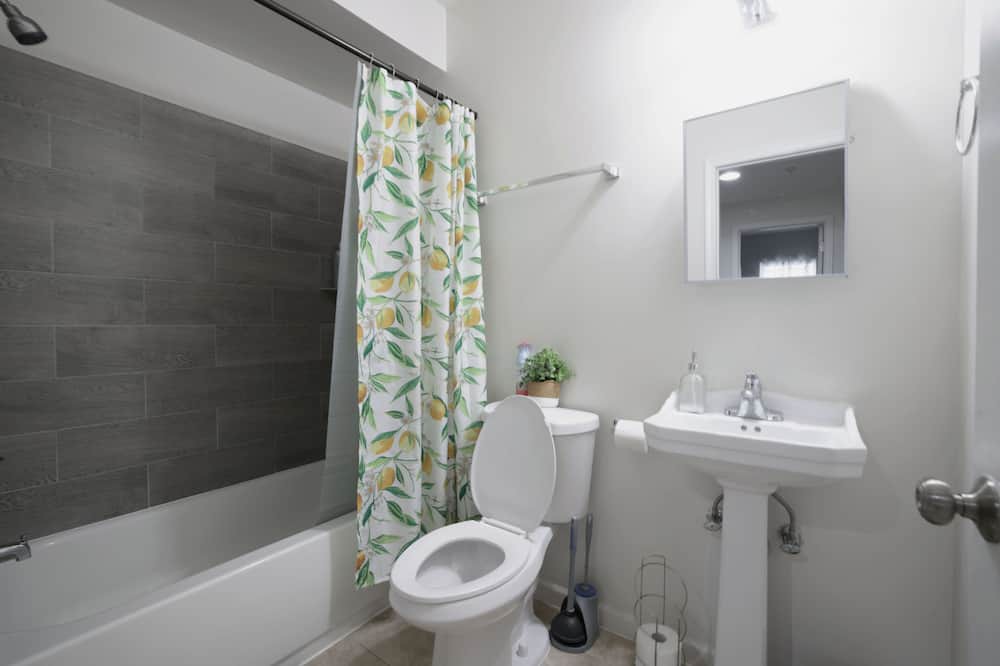Photo of Bathroom in Seat Pleasant