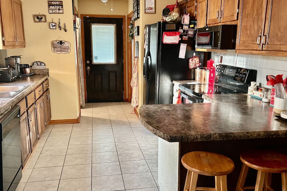 Photo of Kitchen in Gulf Park Estates