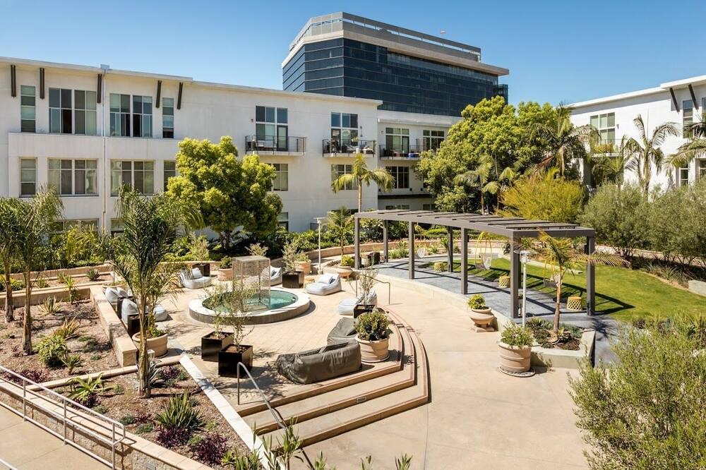 Photo of Outdoor in NoHo Arts District