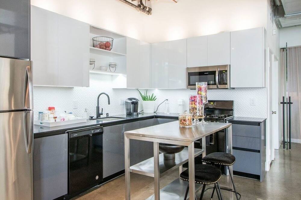 Photo of Kitchen in NoHo Arts District
