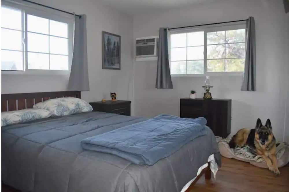 Photo of Bedroom in Wofford Heights