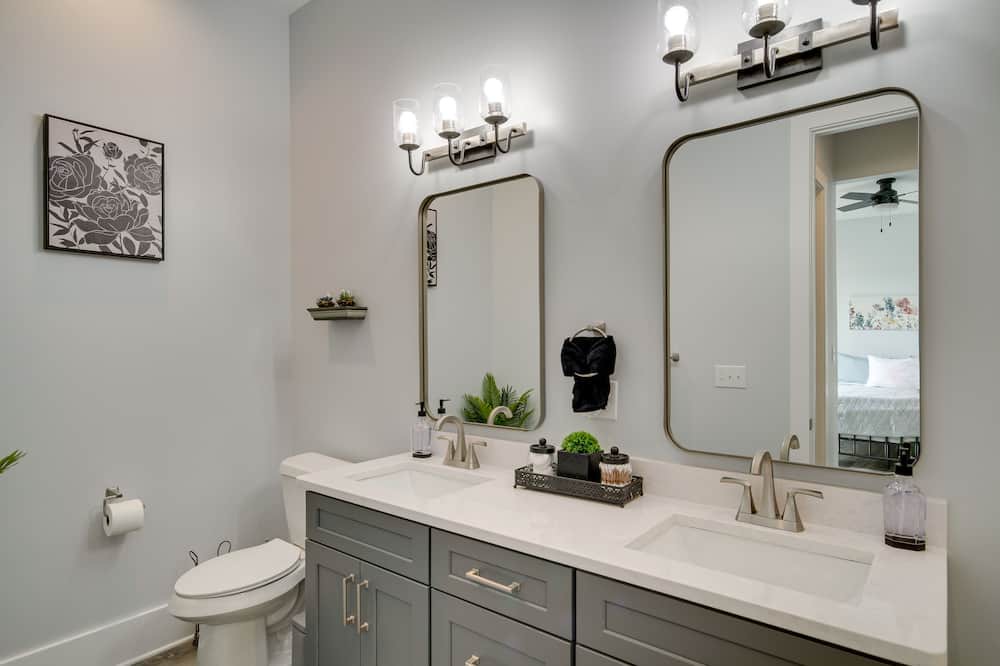 Photo of Bathroom in Mississippi City