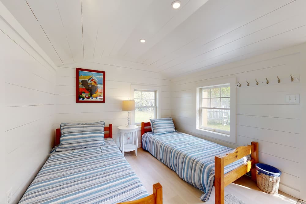 Photo of Others in Aquinnah