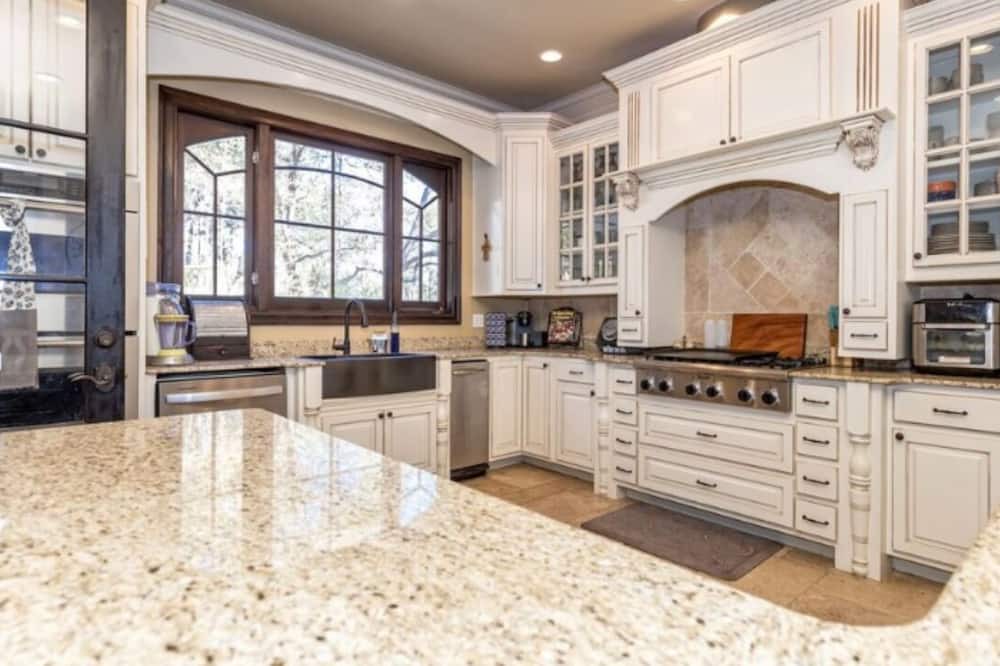 Photo of Kitchen in Gulf Hills