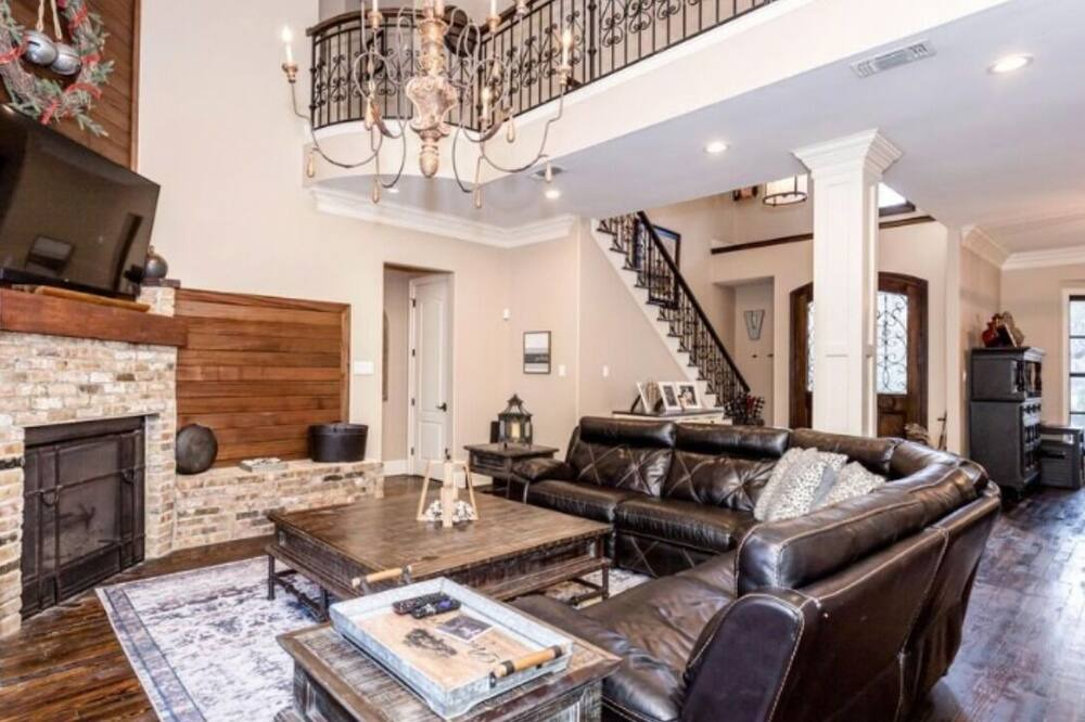 Photo of Livingroom in Gulf Hills