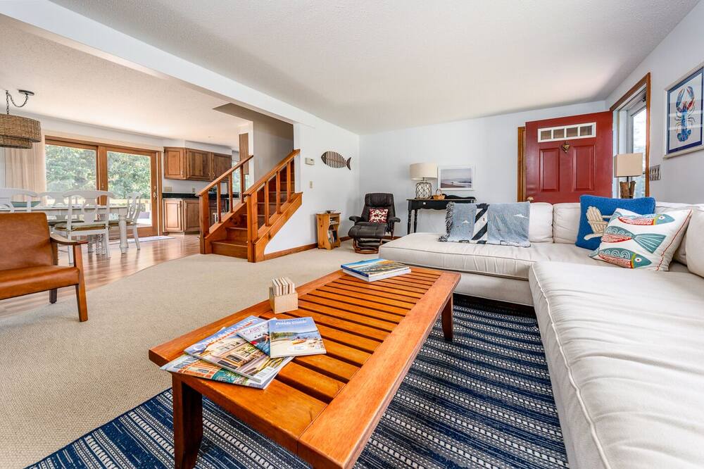 Photo of Livingroom in Brewster