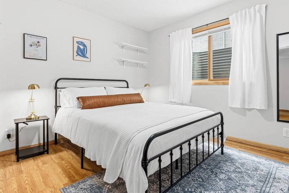 Photo of Bedroom in Merriam Park
