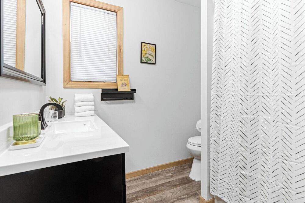 Photo of Bathroom in Merriam Park