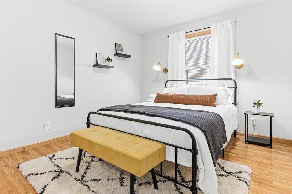 Photo of Bedroom in Merriam Park