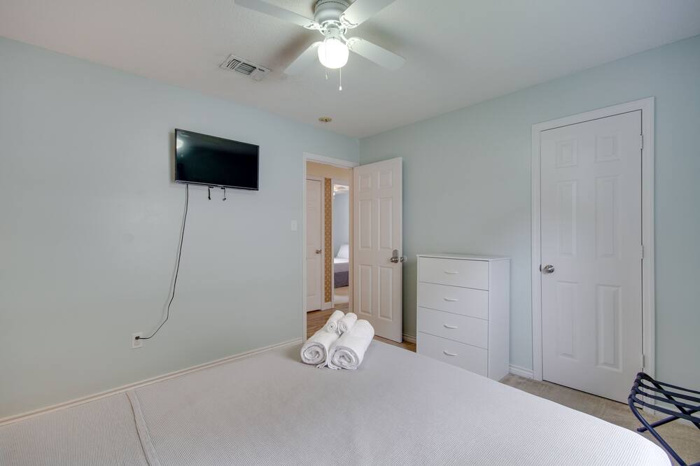 Photo of Bedroom in Gulfport