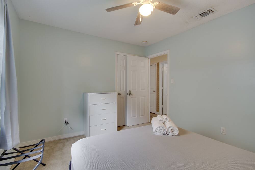 Photo of Bedroom in Gulfport