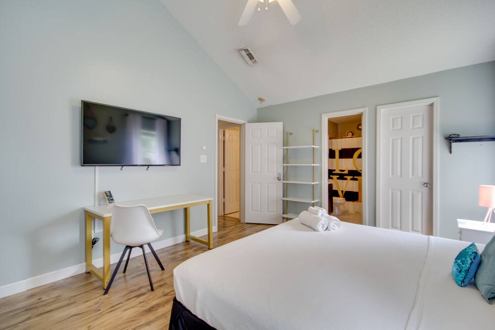 Photo of Bedroom in Gulfport