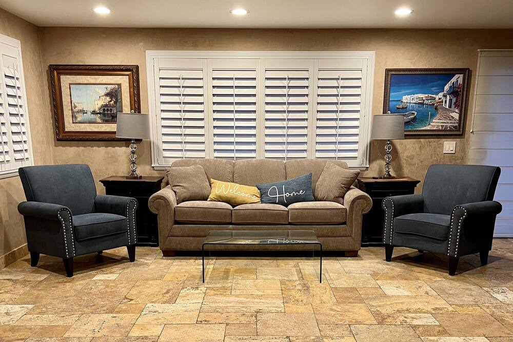 Photo of Bedroom in Oxnard Shores