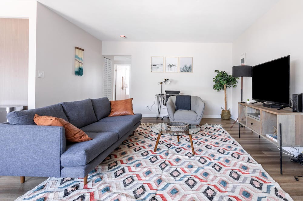 Photo of Livingroom in South Redondo