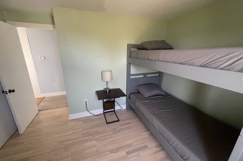 Photo of Bedroom in Marion