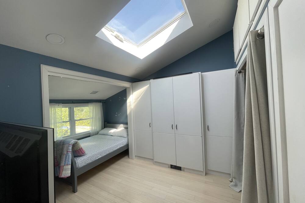 Photo of Bedroom in Marion