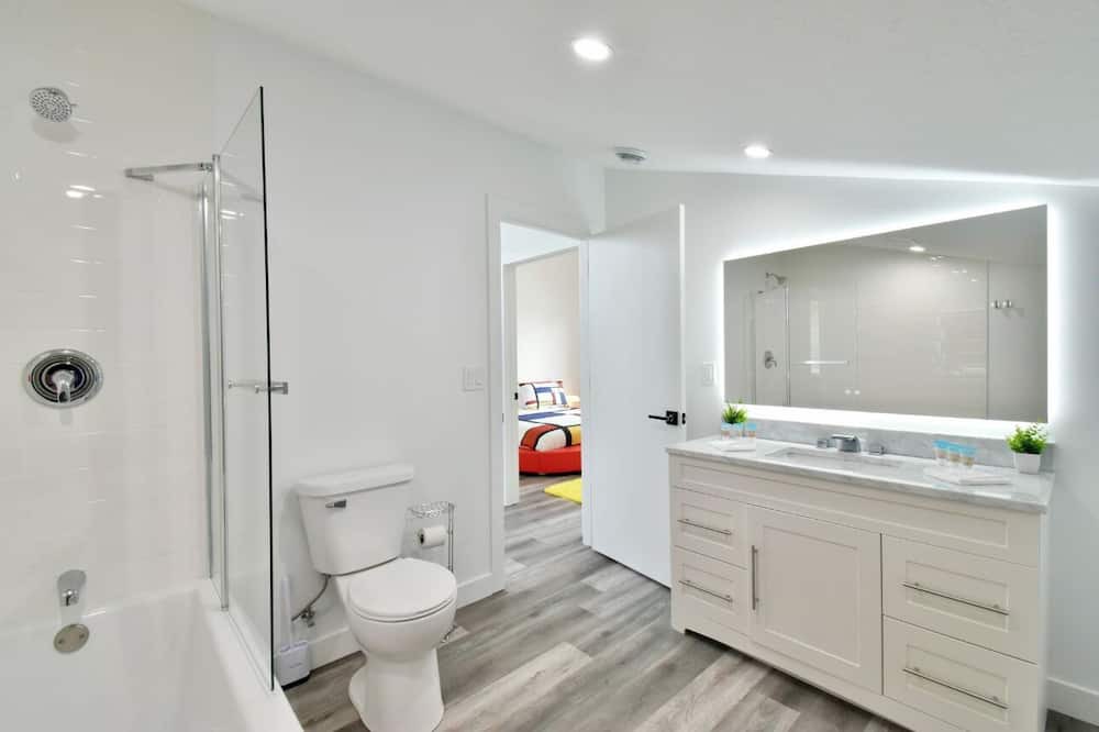 Photo of Bathroom in Wayzata