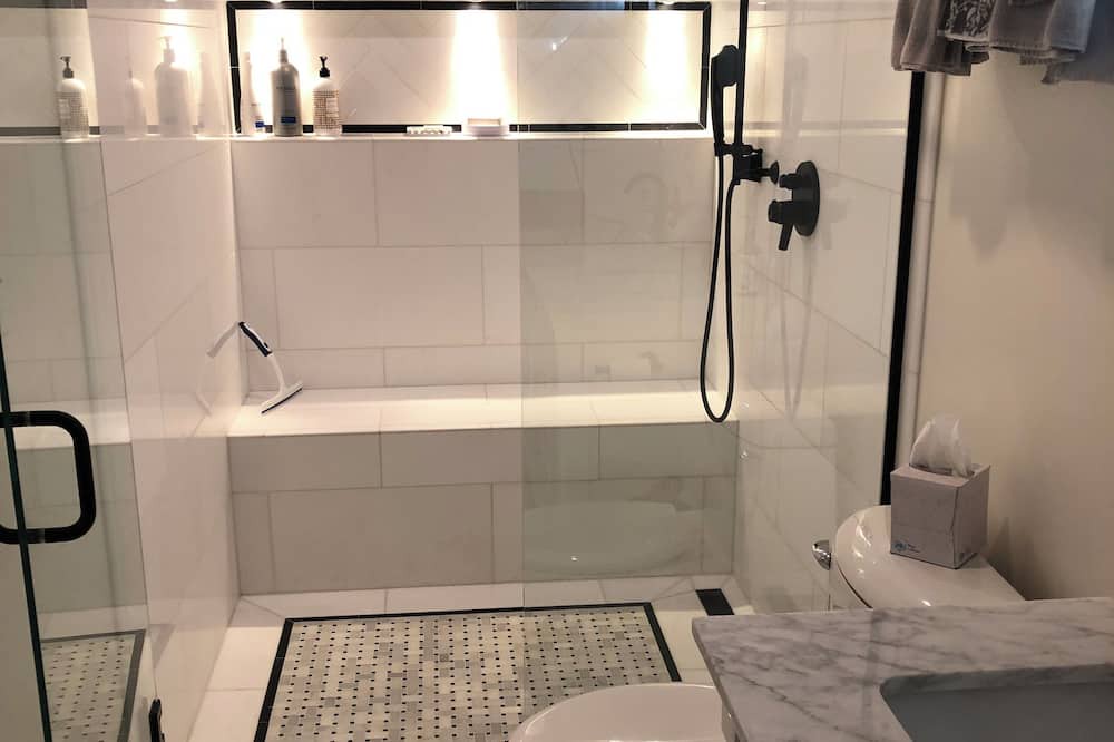 Photo of Bathroom in Crosby