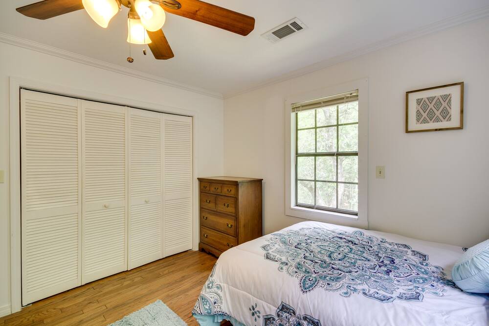 Photo of Bedroom in Shoreline Park