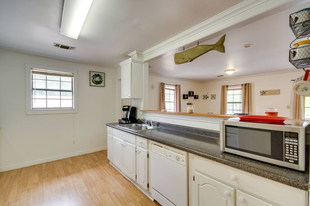 Photo of Kitchen in Shoreline Park