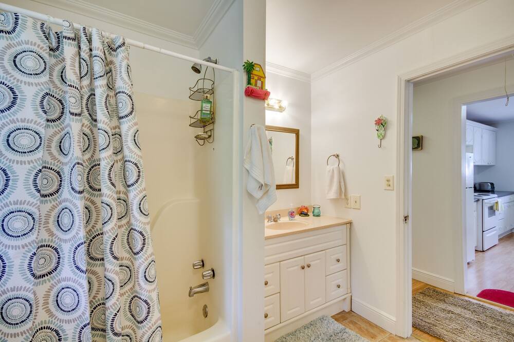 Photo of Bathroom in Shoreline Park
