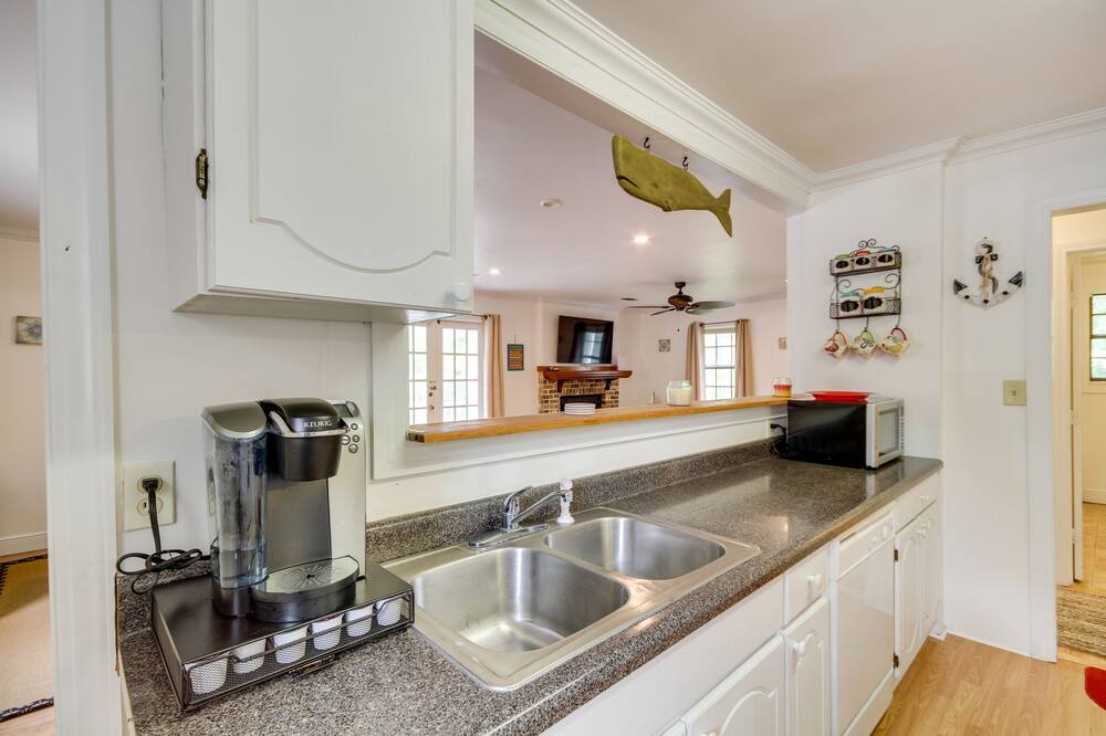 Photo of Kitchen in Shoreline Park