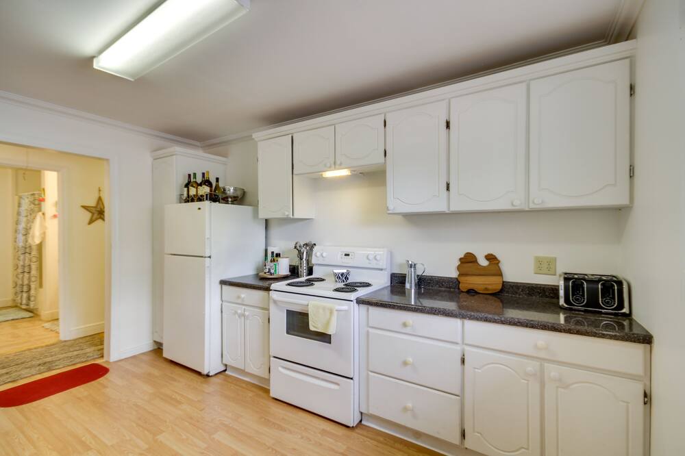 Photo of Kitchen in Shoreline Park