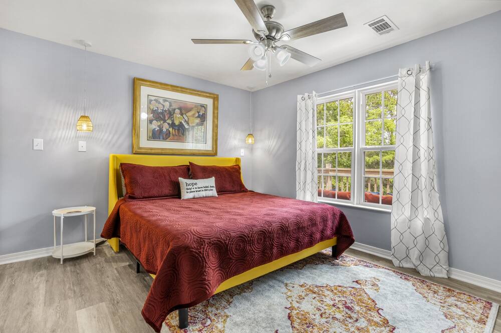 Photo of Bedroom in Shoreline Park