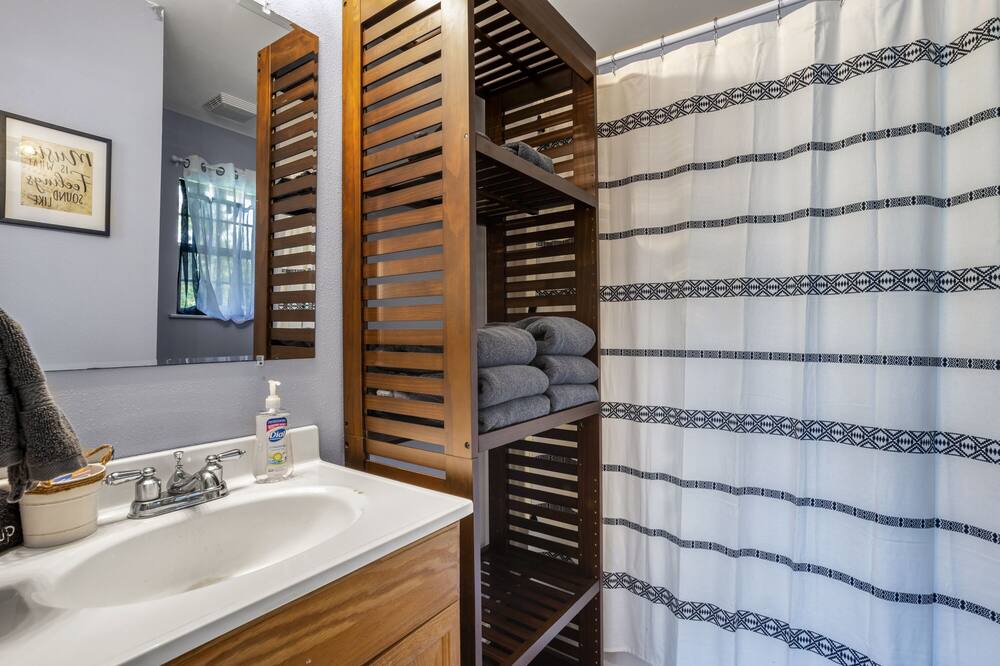 Photo of Bathroom in Shoreline Park