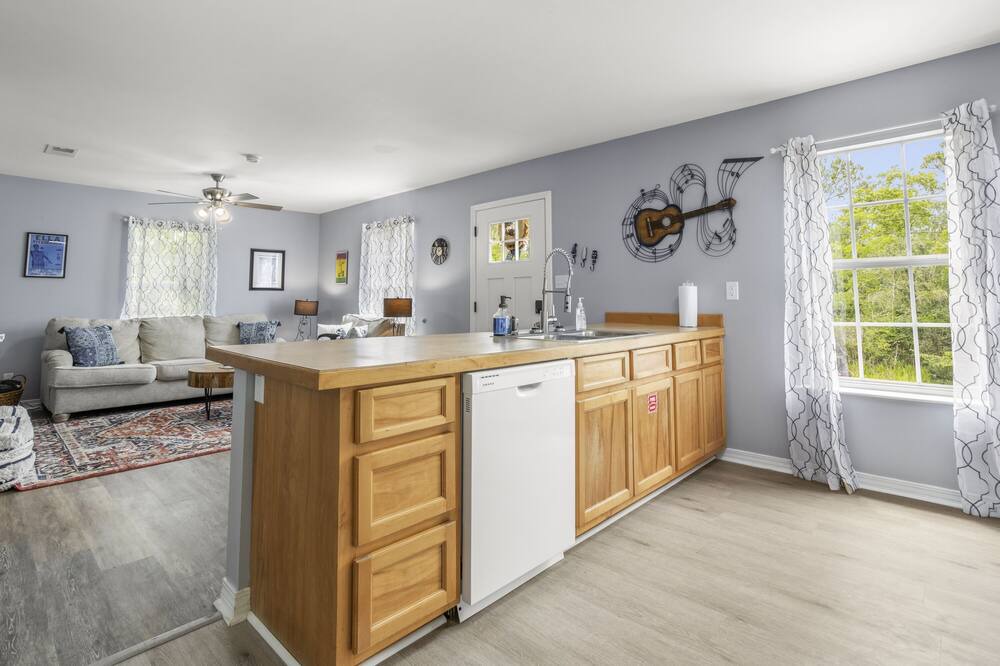 Photo of Kitchen in Shoreline Park
