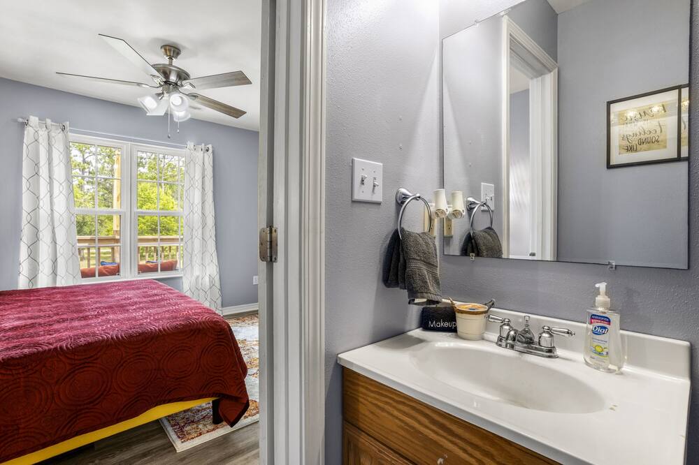 Photo of Bedroom in Shoreline Park