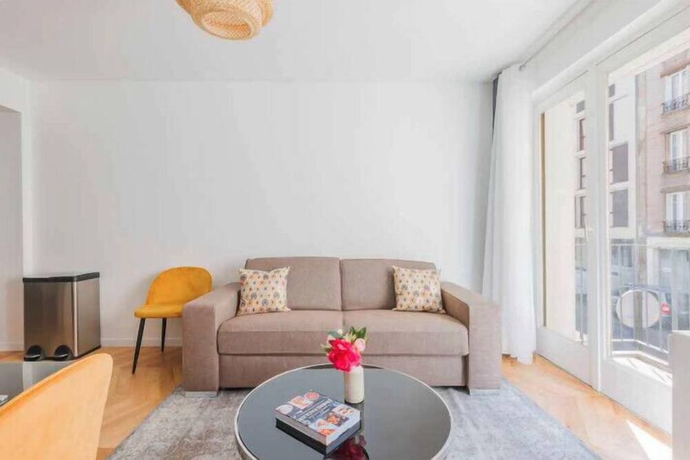 Photo of Livingroom in Centre Ville