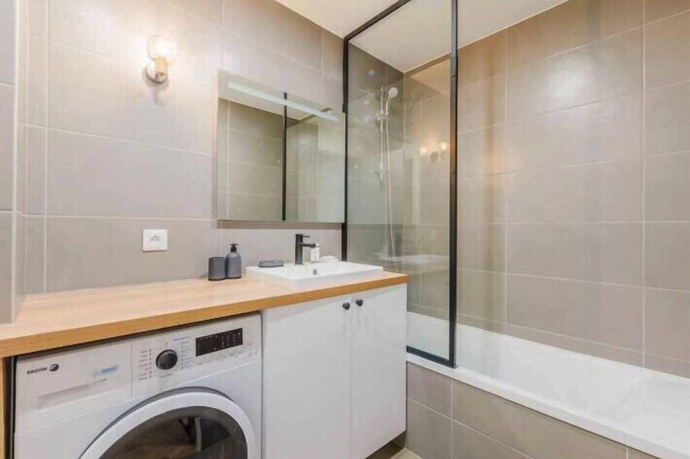 Photo of Bathroom in Centre Ville