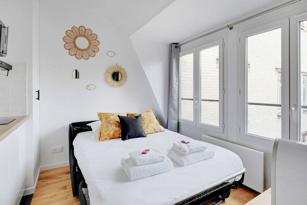 Photo of Bedroom in Passy