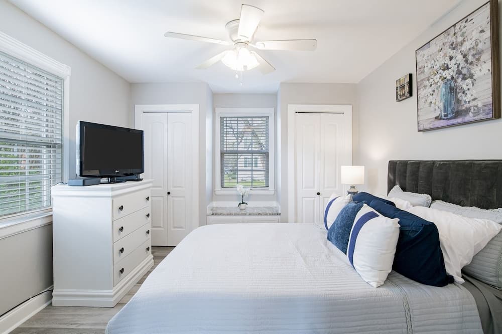 Photo of Bedroom in Mobile